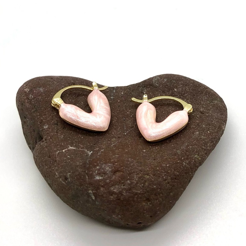110825 Love Heart Hoop Earrings Pink - Picture 7 of 8